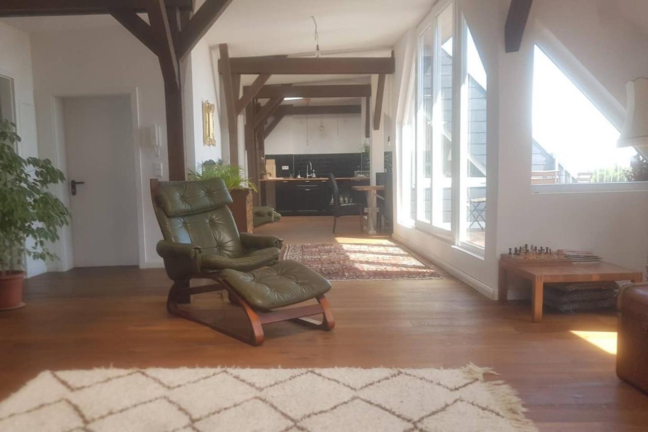 Helle Dachgeschosswohnung Fuer 8 Personen In Zentraler Lage Appartamento *